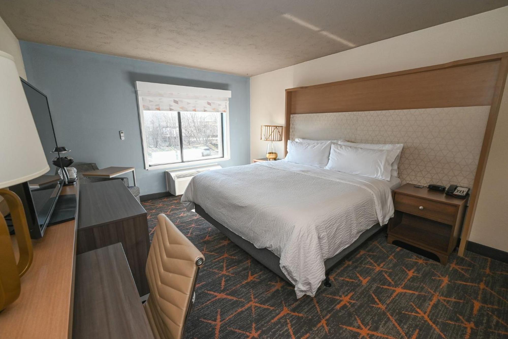 Holiday Inn Cleveland-Mayfield By Ihg Exterior foto
